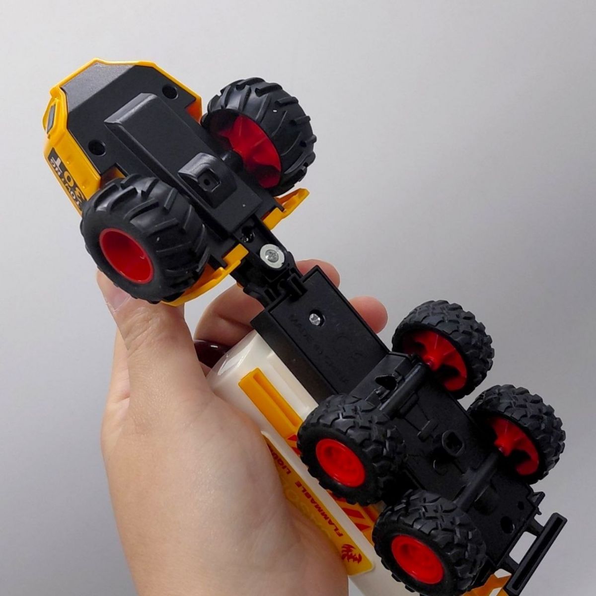 Трактор металлический инерционный YG Toys (ЖЕЛТЫЙ)  фото 2