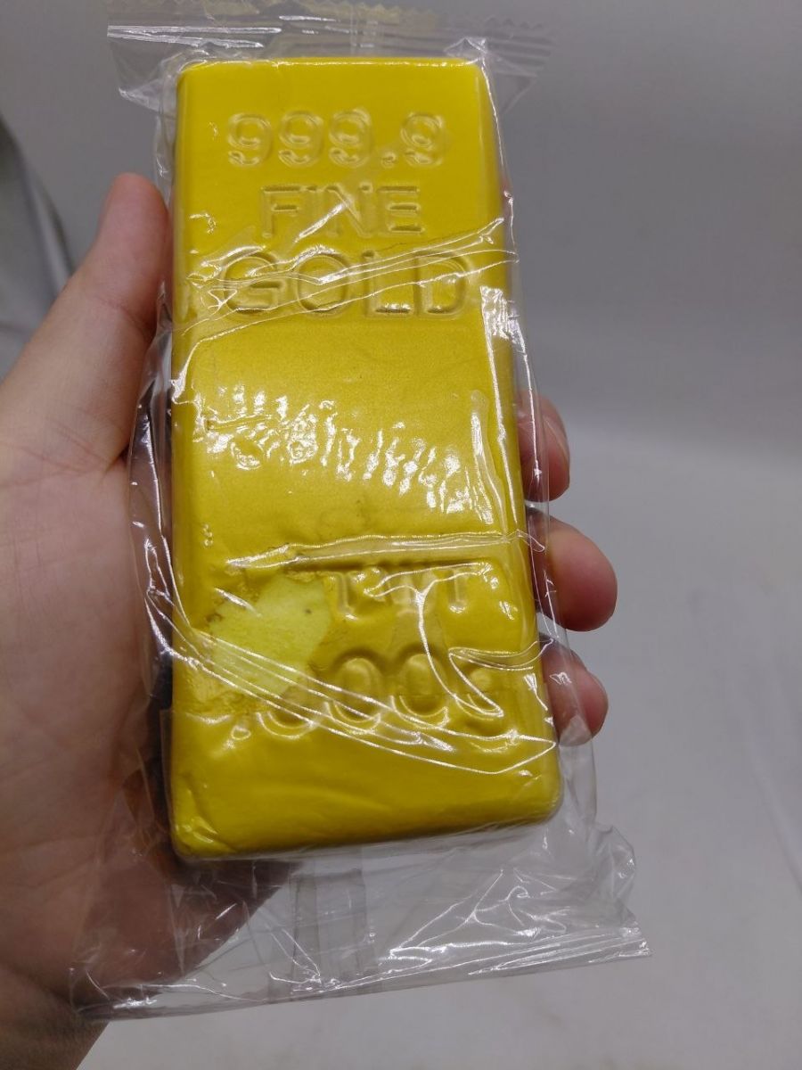 Уценка.  Сквіш "Butter gold" масло 13 см  - Поврежденна лицевая часть  фото 2
