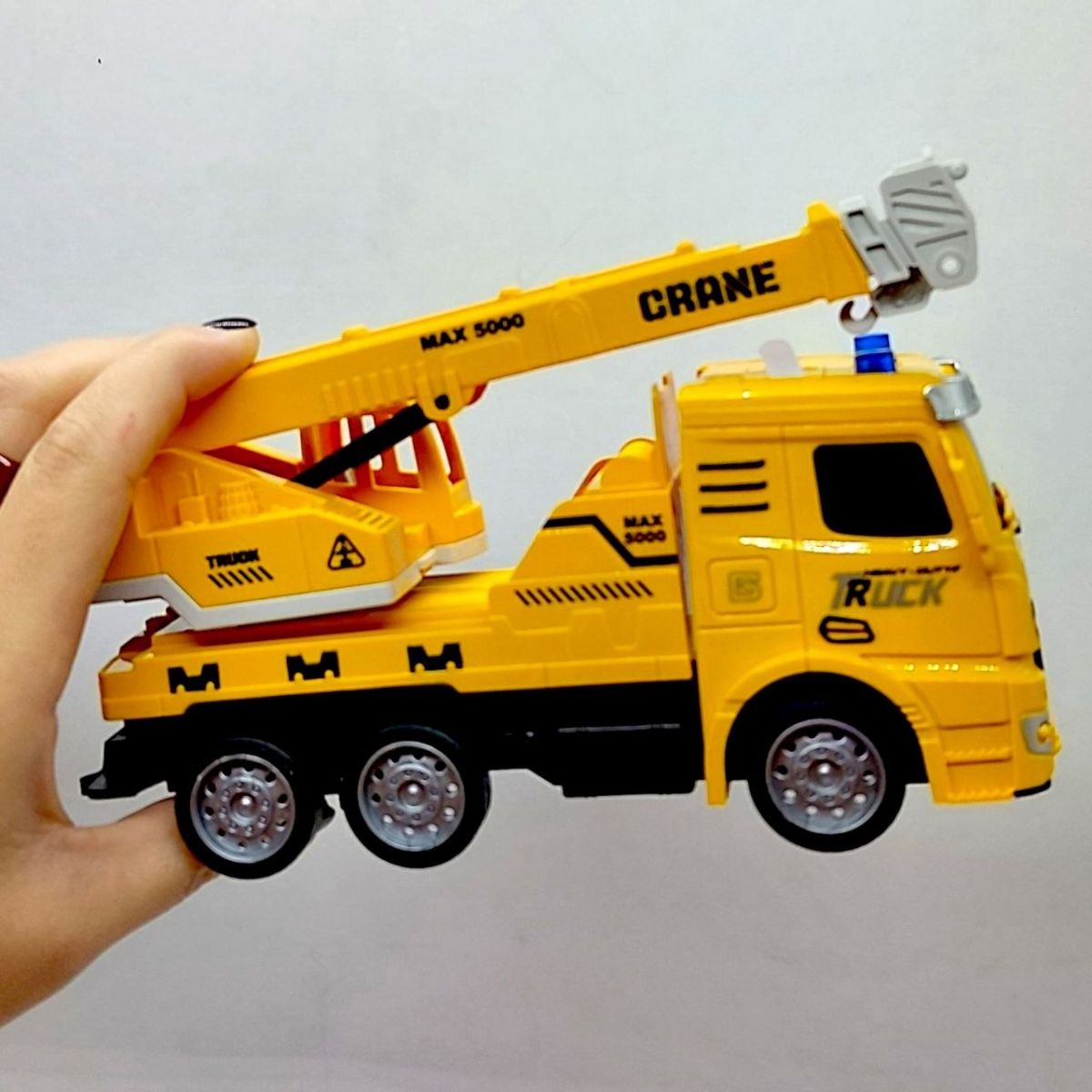 Машина інерційна озвучена, зі світлом, в коробці р. 21x8. 6x12. 5 см (КРАН)  фото 2