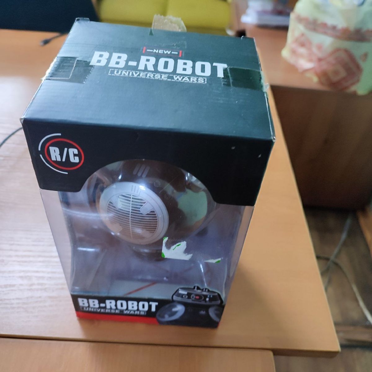 Уцінка.  Робот на радіокеруванні "BB-8 STAR WARS" - пошкоджена упаковка