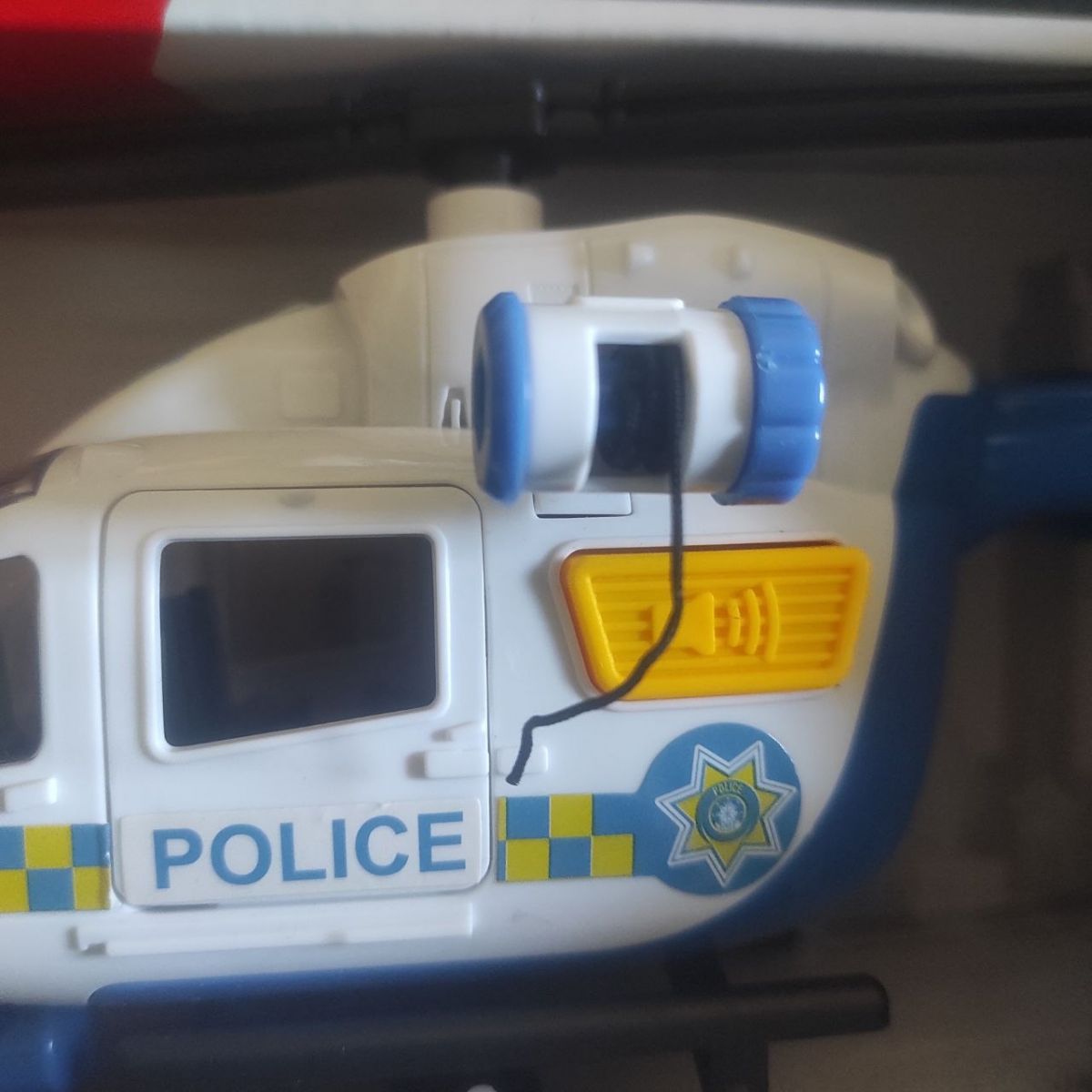 Уцінка.  Вертоліт інерційний, озвучений, зі світлом Немає гачка  фото 1