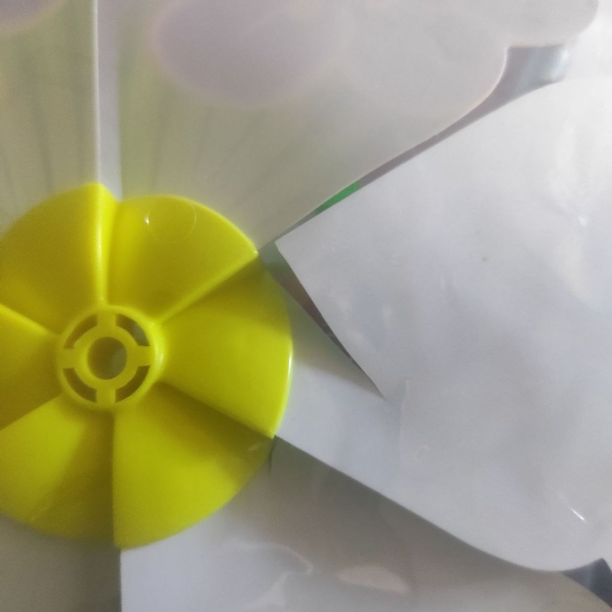 Уцінка.  Вітрячок, 22 см (мікс 4 кольори) Тріщина на лопасті  фото 1