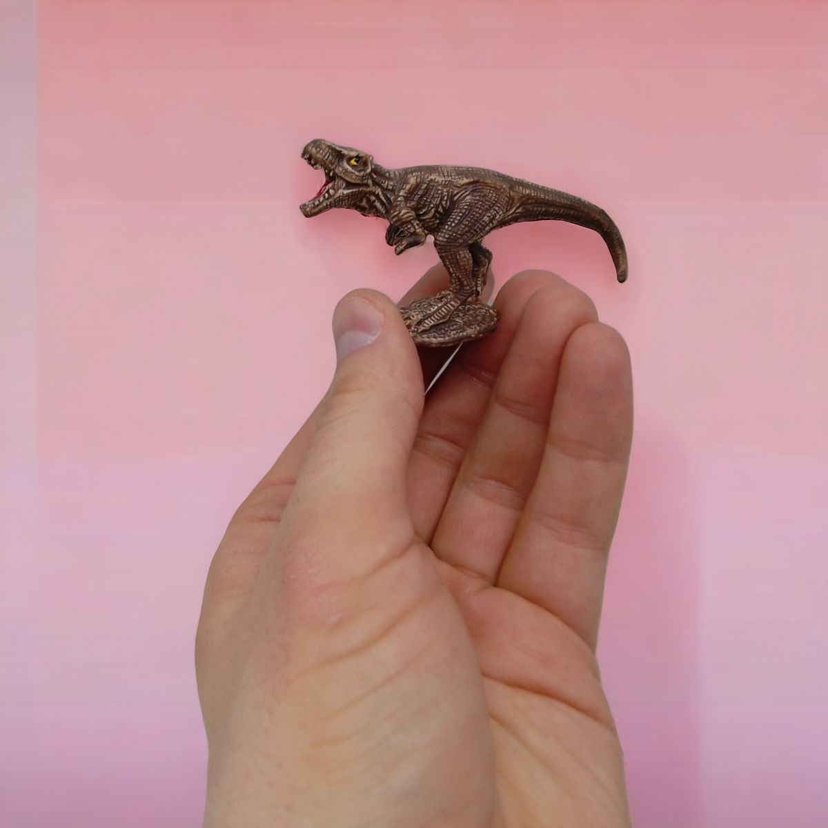 Набір фігурок тварин "Dinosaur world" в тубусі