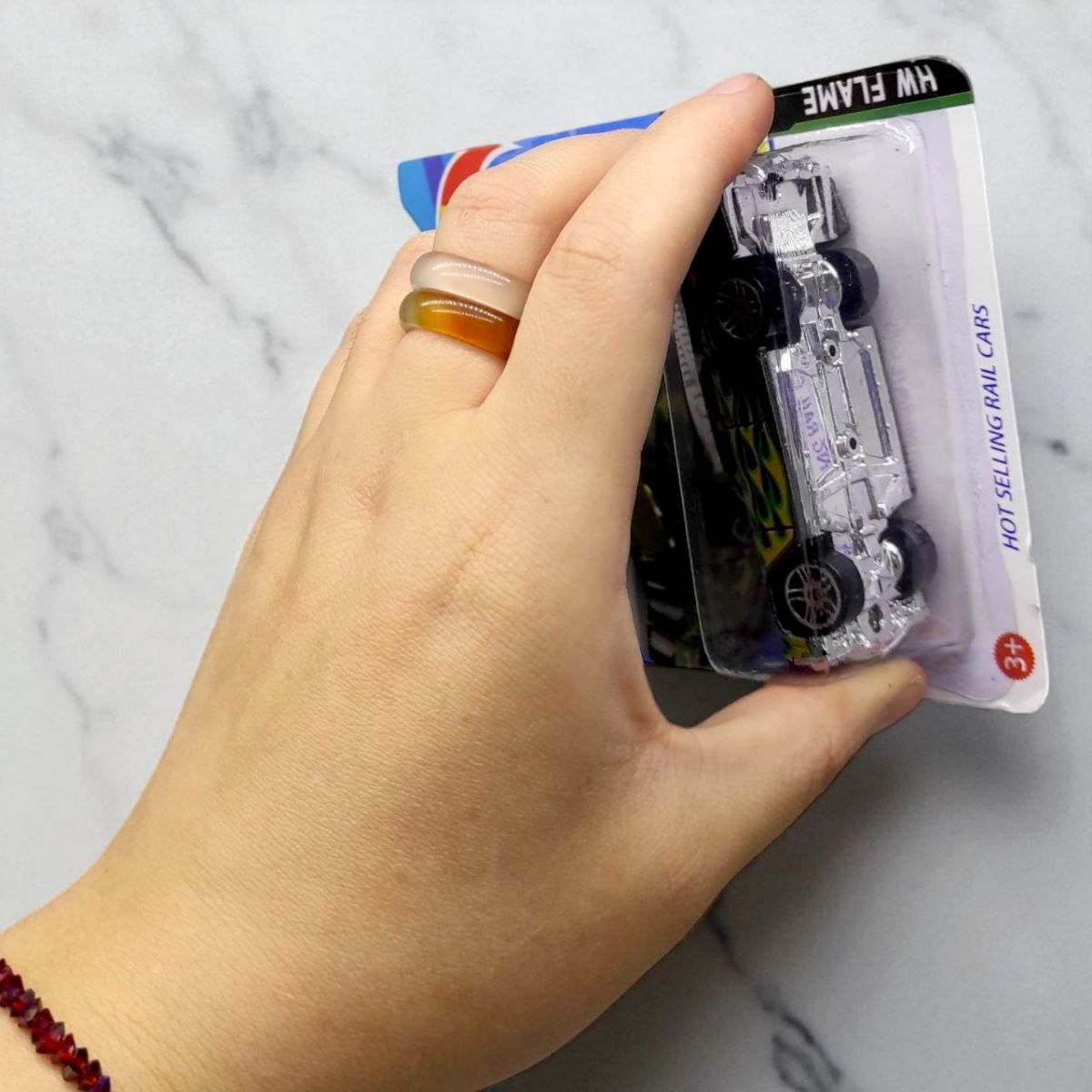 Машинка "Hot Wheel" (длина 7. 5 см, металлопластиковая, на листе) МИКС ВИДОВ фото 3 Машинка "Hot Wheel" (длина 7. 5 см, металлопластиковая, на листе) МИКС ВИДОВ фото 3