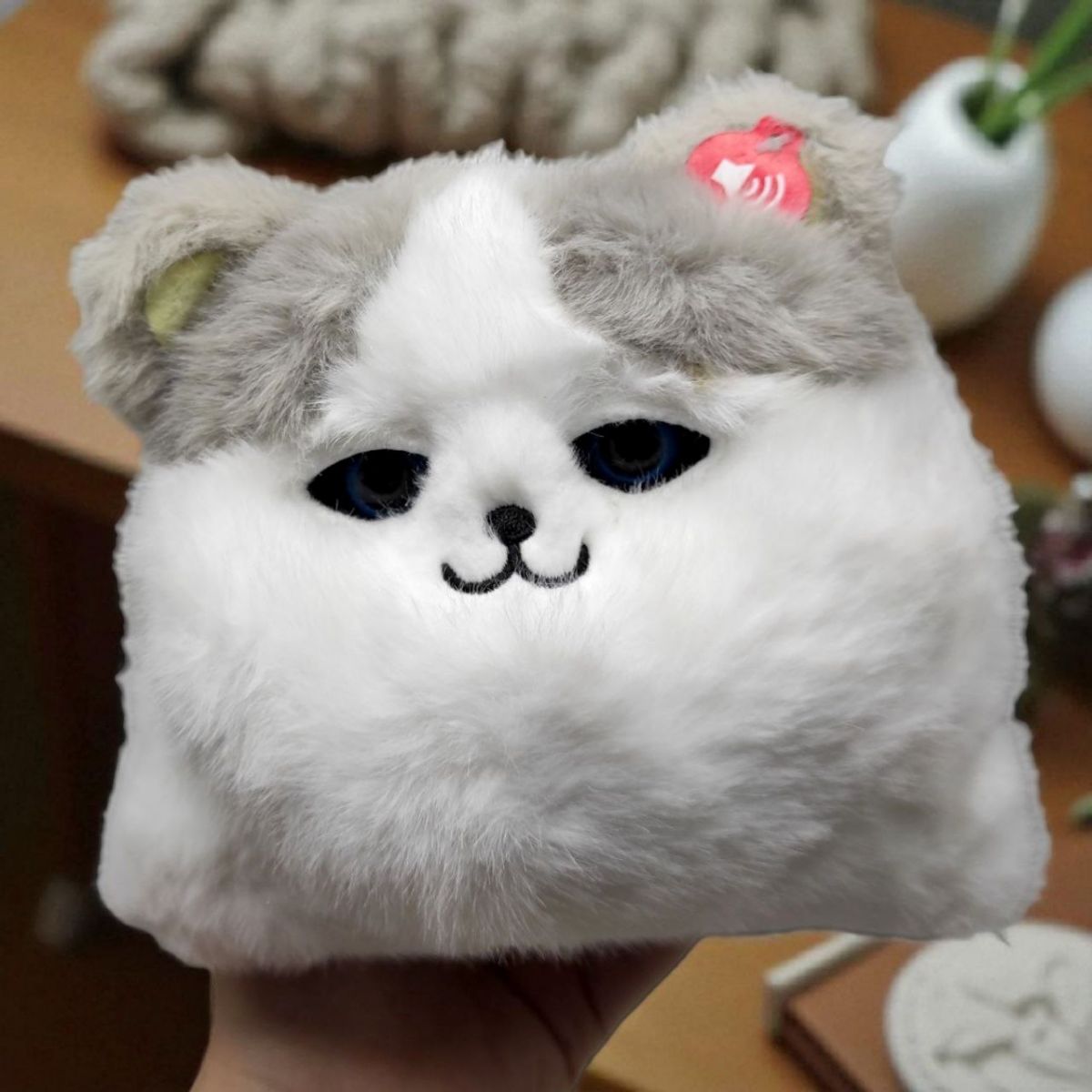 Мягкая игрушка FLUFF PETS (БЕЛО-СЕРАЯ) фото 3 Мягкая игрушка FLUFF PETS (БЕЛО-СЕРАЯ) фото 3
