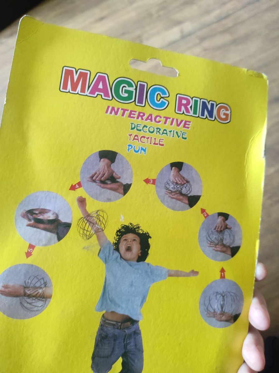 Уценка. Антистрес іграшка "Magic Ring" - Брудна, примята фото 3 Уценка. Антистрес іграшка "Magic Ring" - Брудна, примята фото 3