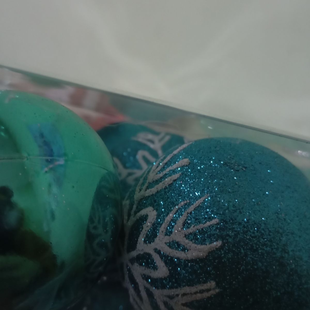 Уценка.  Новогодние украшения, 24 штук, шарики, D=5,5 см, в слюде - Повреждена упаковка  фото 3