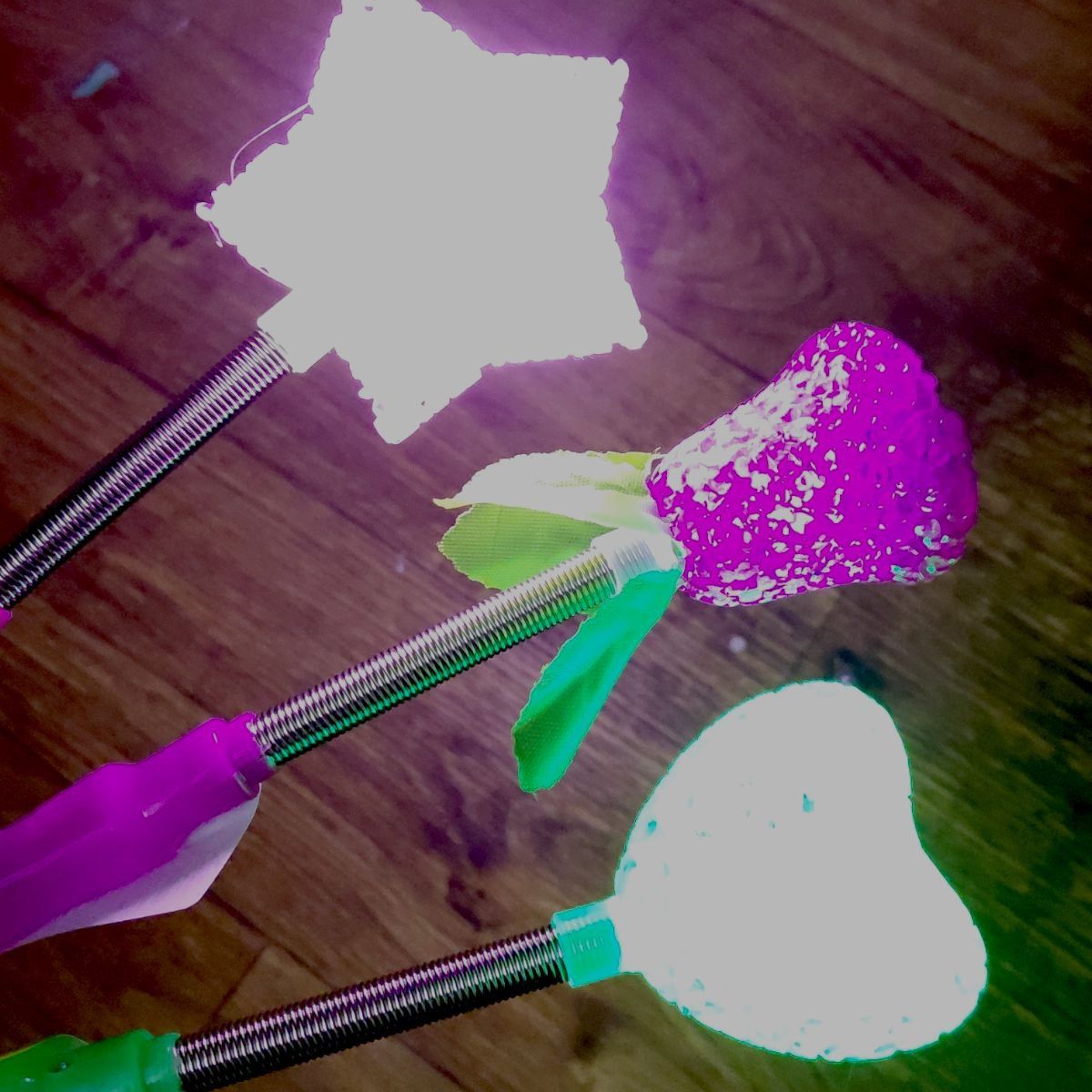 Паличка світяшка, святкова (мікс видів: сердечко, квітка, зірочка) ЗЕЛЕНА  фото 3