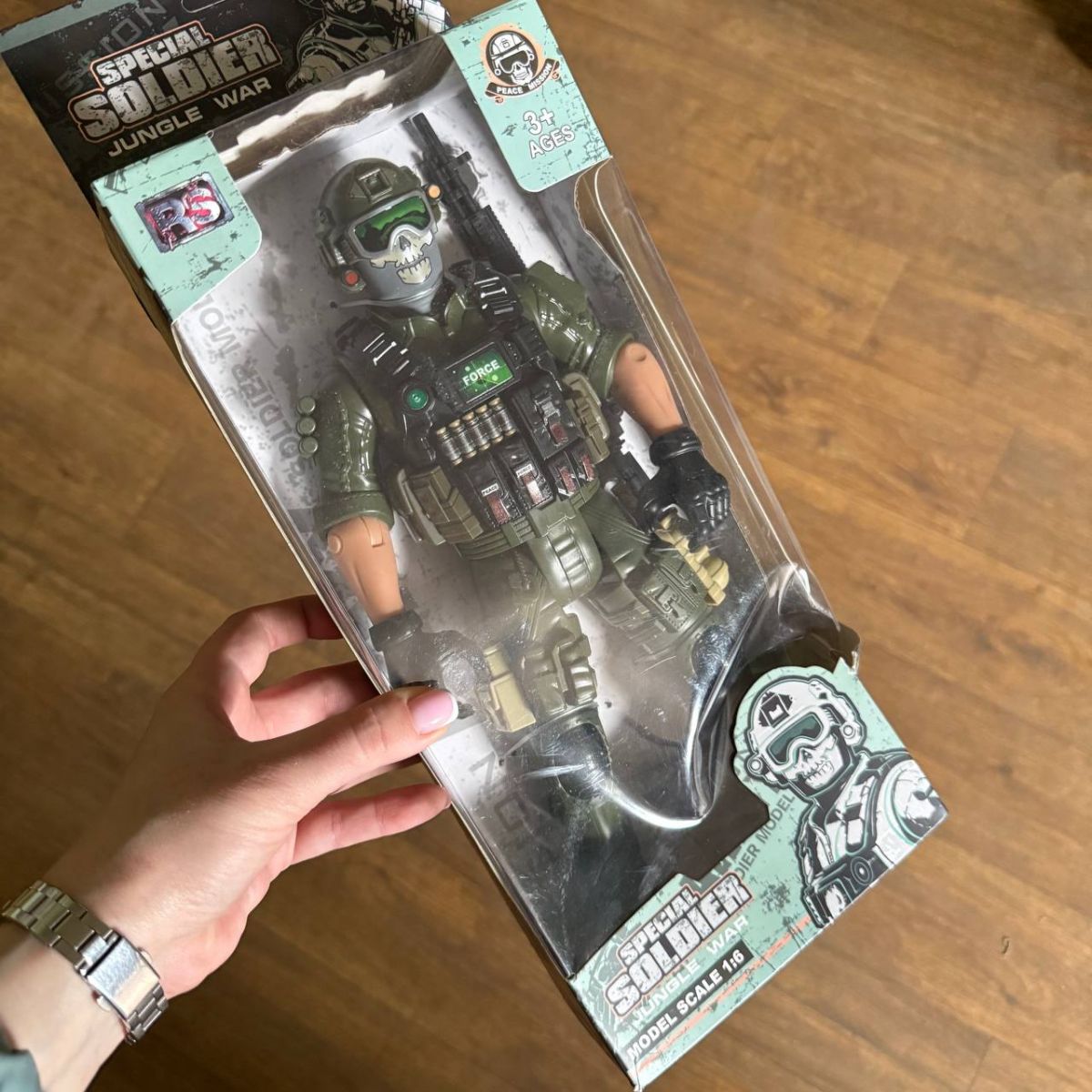 Уценка.  Игровая фигурка "Солдат.  JUNGLE WAR", 31 см, ЗЕЛЕНЫЙ (ВИД 3) - Помята коробка  фото 3