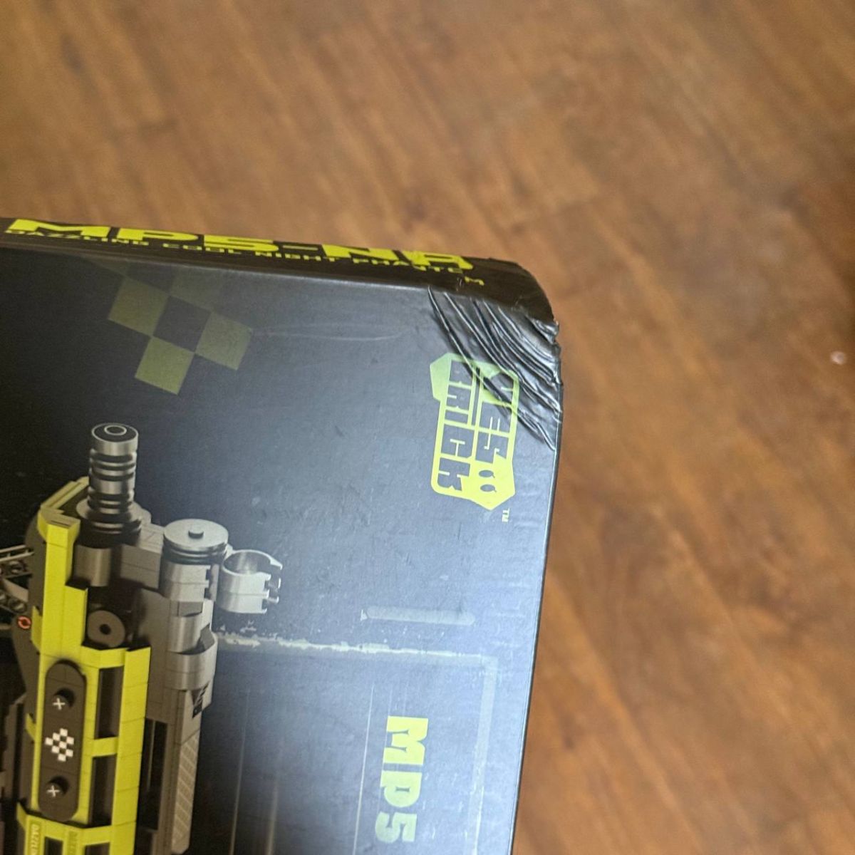 Уценка.  Конструктор на 1698 деталей, в коробке - Помята коробка  фото 3