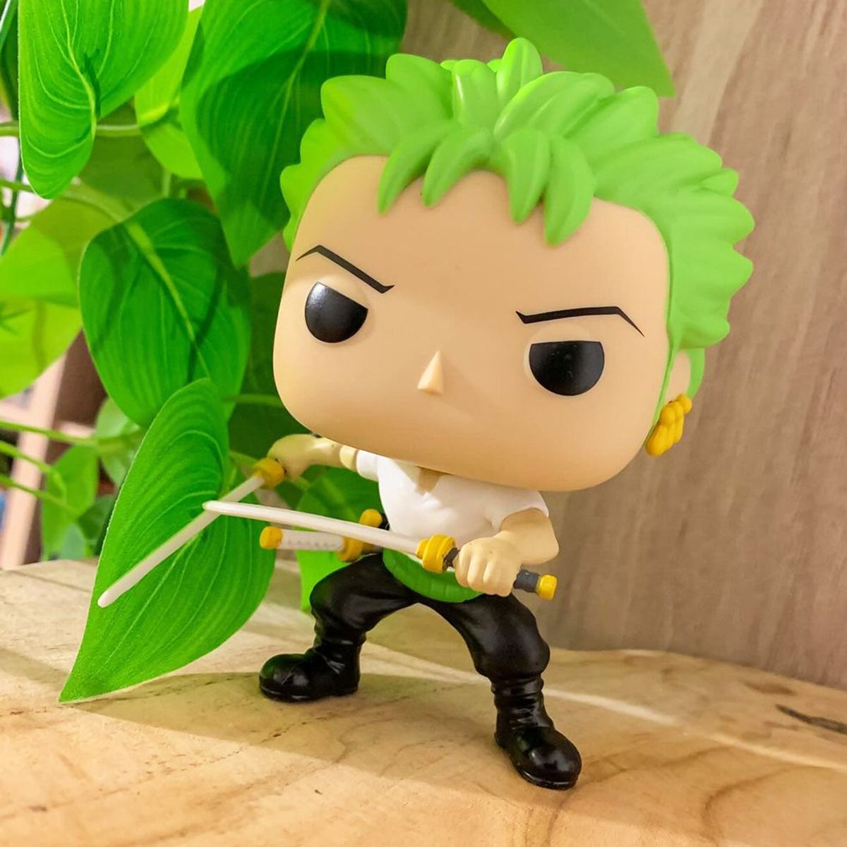 Игровая фигурка Funko POP! cерии Большой куш.  - Зоро  фото 3