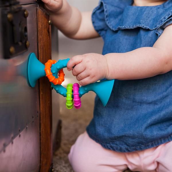 Прорезыватель-погремушка на присосках Fat Brain Toys pipSquigz Loops, бирюзовый  фото 3