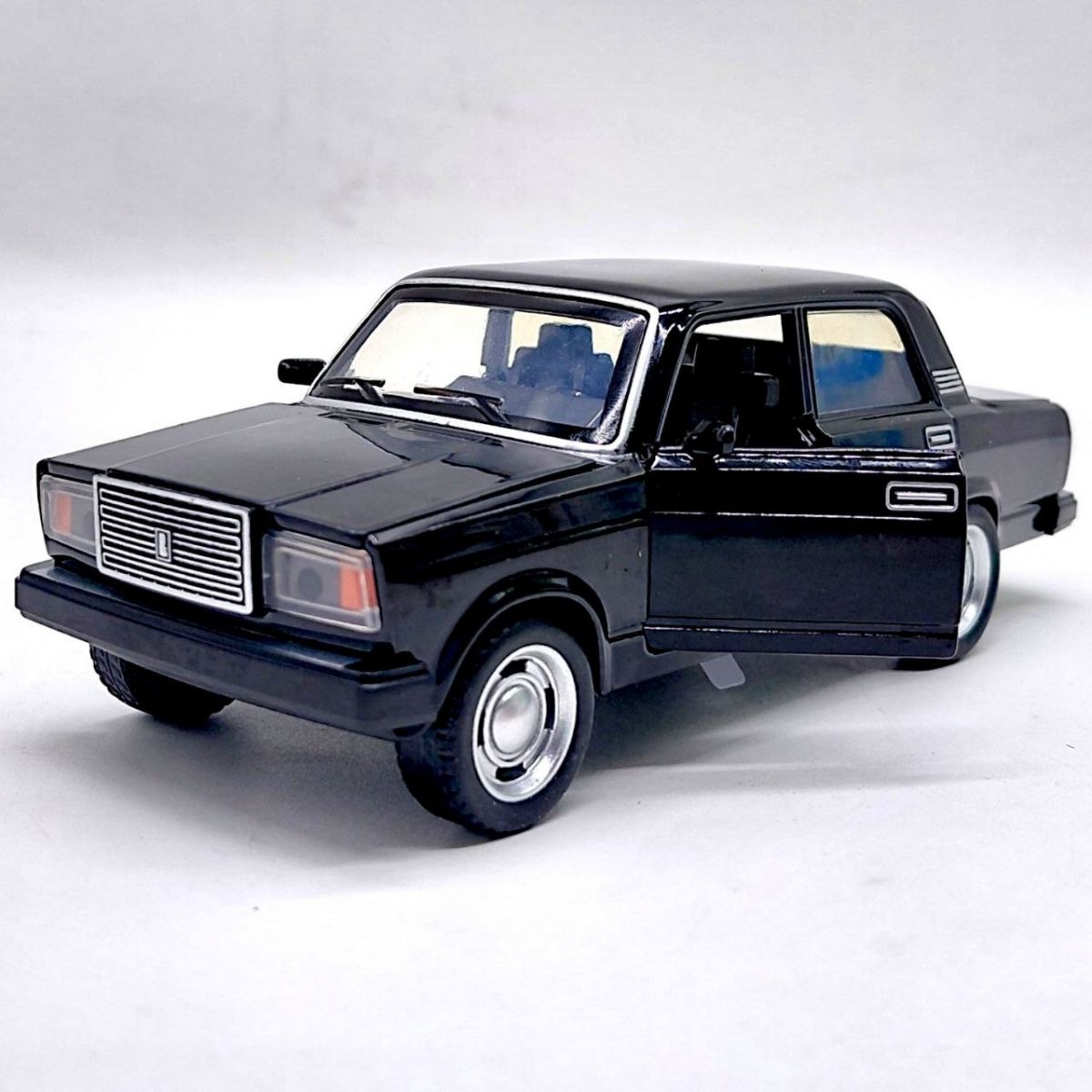 Машина металева "АВТОПРОМ" 1:32-36 Lada 2107 (ЧОРНА)  фото 3
