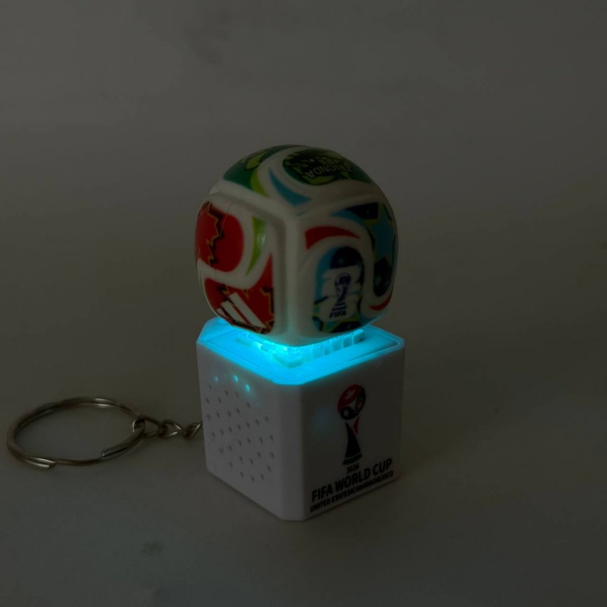 Брелок клавіатура "Футбольний мʼяч" LED (БЛАКИТНИЙ)  фото 3