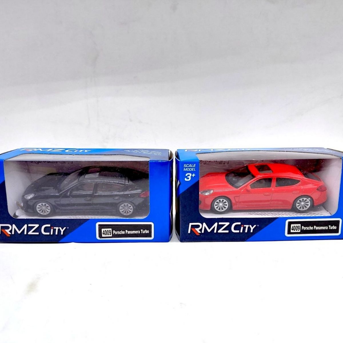 Машинка Porsche Panamera, масштаб 1:43 (ЧОРНИЙ)  фото 3
