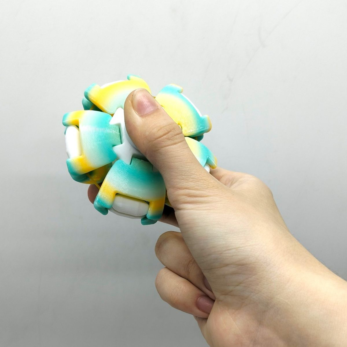 Спиннер-шар 3D 6см цветной  фото 3