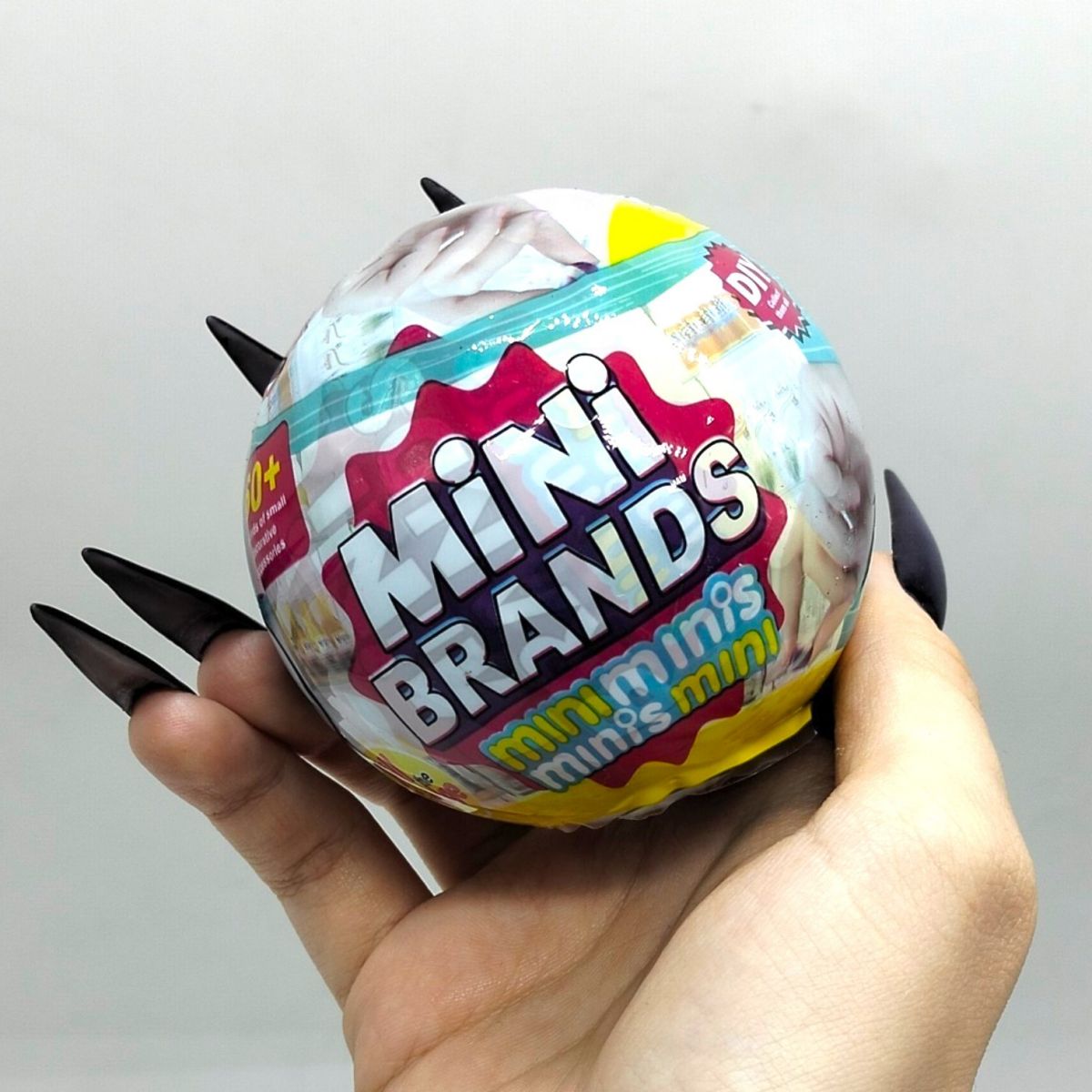 Яйце Mini Brands 7,5 см  фото 3