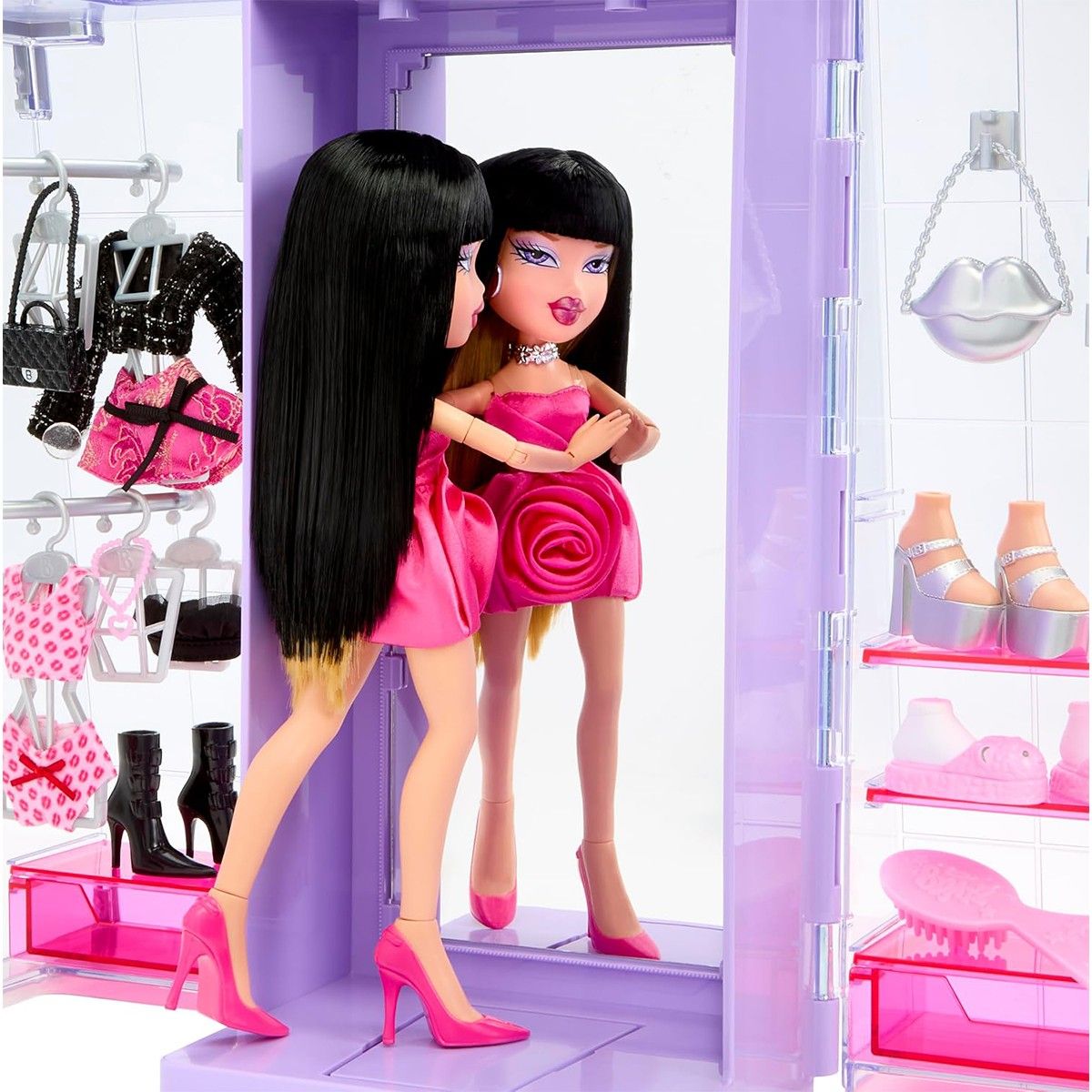 Игровой набор с куклой Bratz Модный гардероб — Дана  фото 3