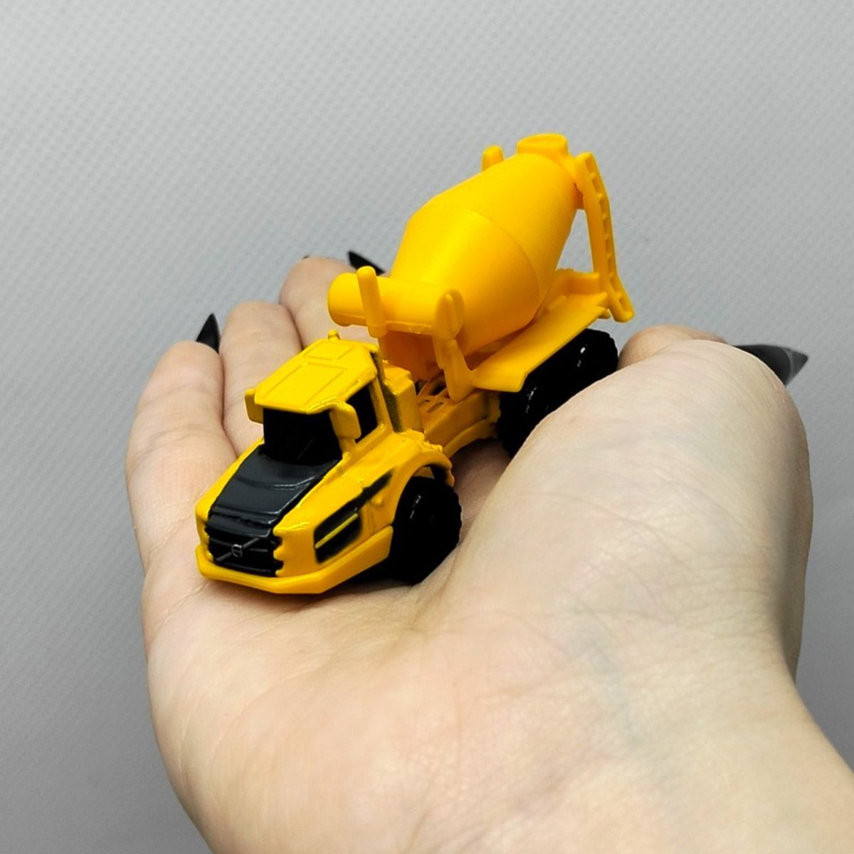 Машинка игрушечная Volvo (БЕТОНОМЕШАЛКА)  фото 3