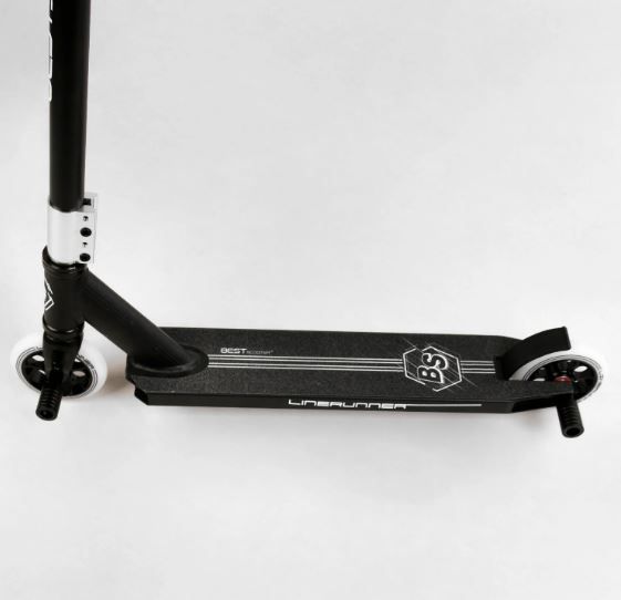 Самокат трюковый LR-40470 Best Scooter "LineRunner" (1) HIC-система, ПЕГИ, алюминиевый диск и дека, колёса PU, d=110мм, ширина руля 52 см, в коробке [Коробка]