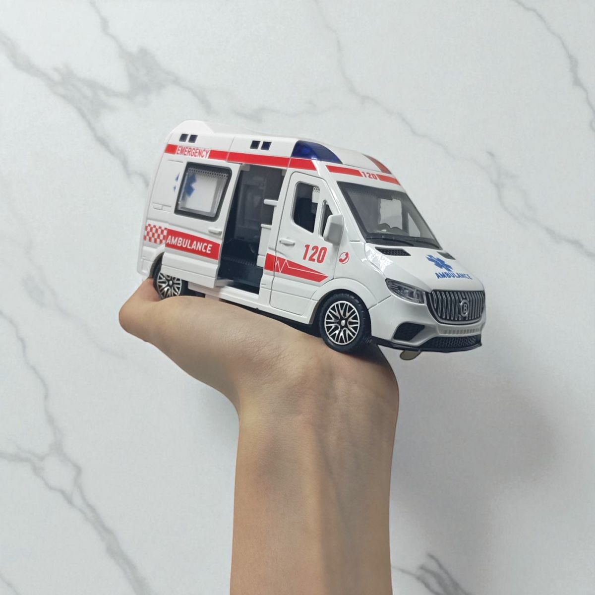 Автобус ШВИДКА ДОПОМОГА  фото 4
