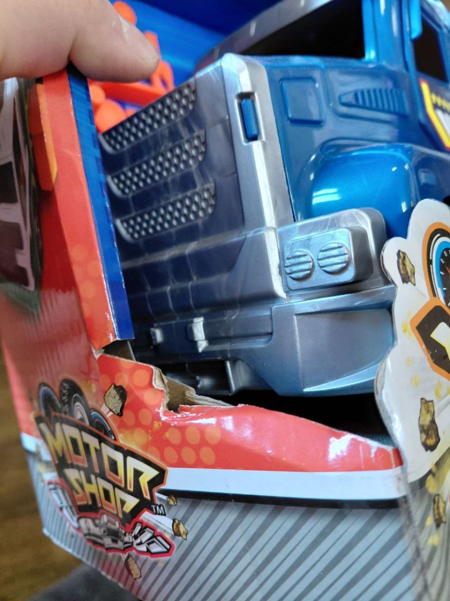 Уценка.  Игровой набор "MOTOR SHOP.  Tow Truck.  Эвакуатор" - ПОВРЕЖДЕНА УПАКОВКА  фото 4