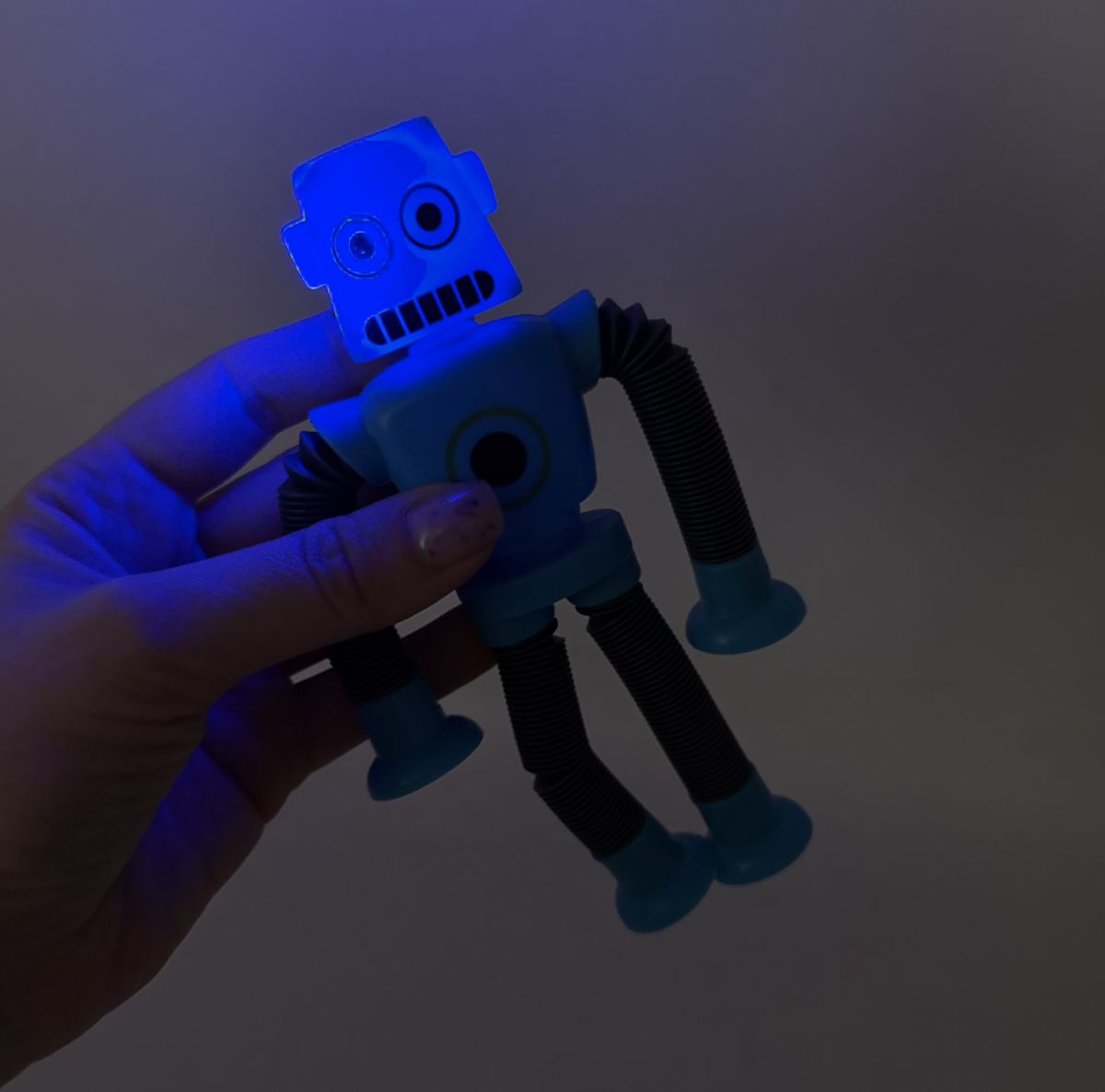 Робот з трубами-тягнучками на присосках (ЧЕРВОНИЙ)  фото 4