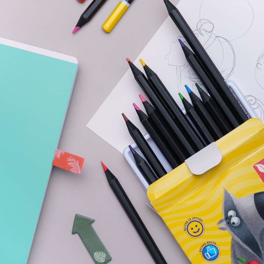 Олівці кольорові шестигранні з чорного дерева + чинка - 12 кольорів  фото 4