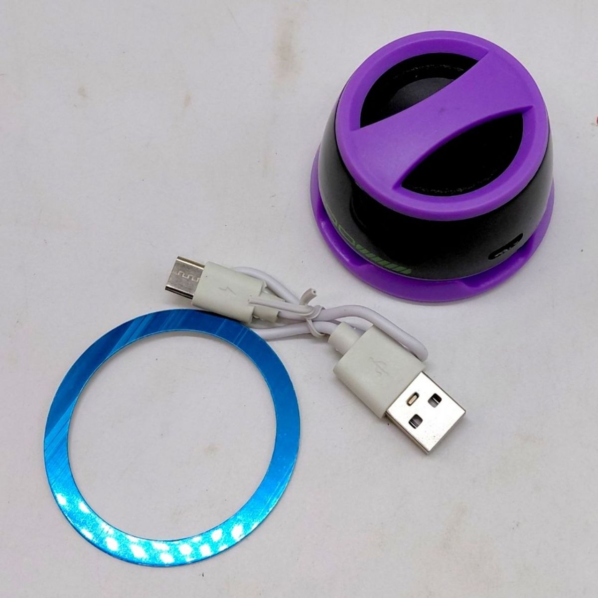 Колонка, висота 4 см, магнітна поверхня, підсвічування, Bluetooth, вбудований акумулятор, в коробці (Білий)  фото 4
