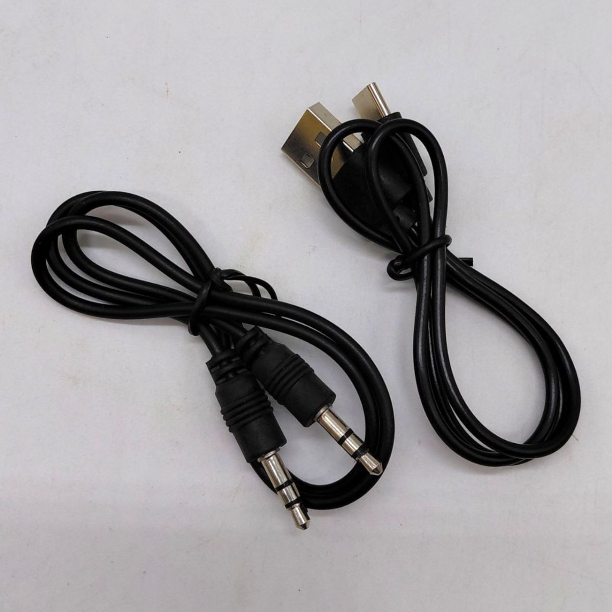Колонка, длина 10 см, поддержка TF-карты, разъем AUX, type-С, USB, встроенный аккумулятор, регуляция громкости, в коробке (ГОЛУБАЯ)  фото 4