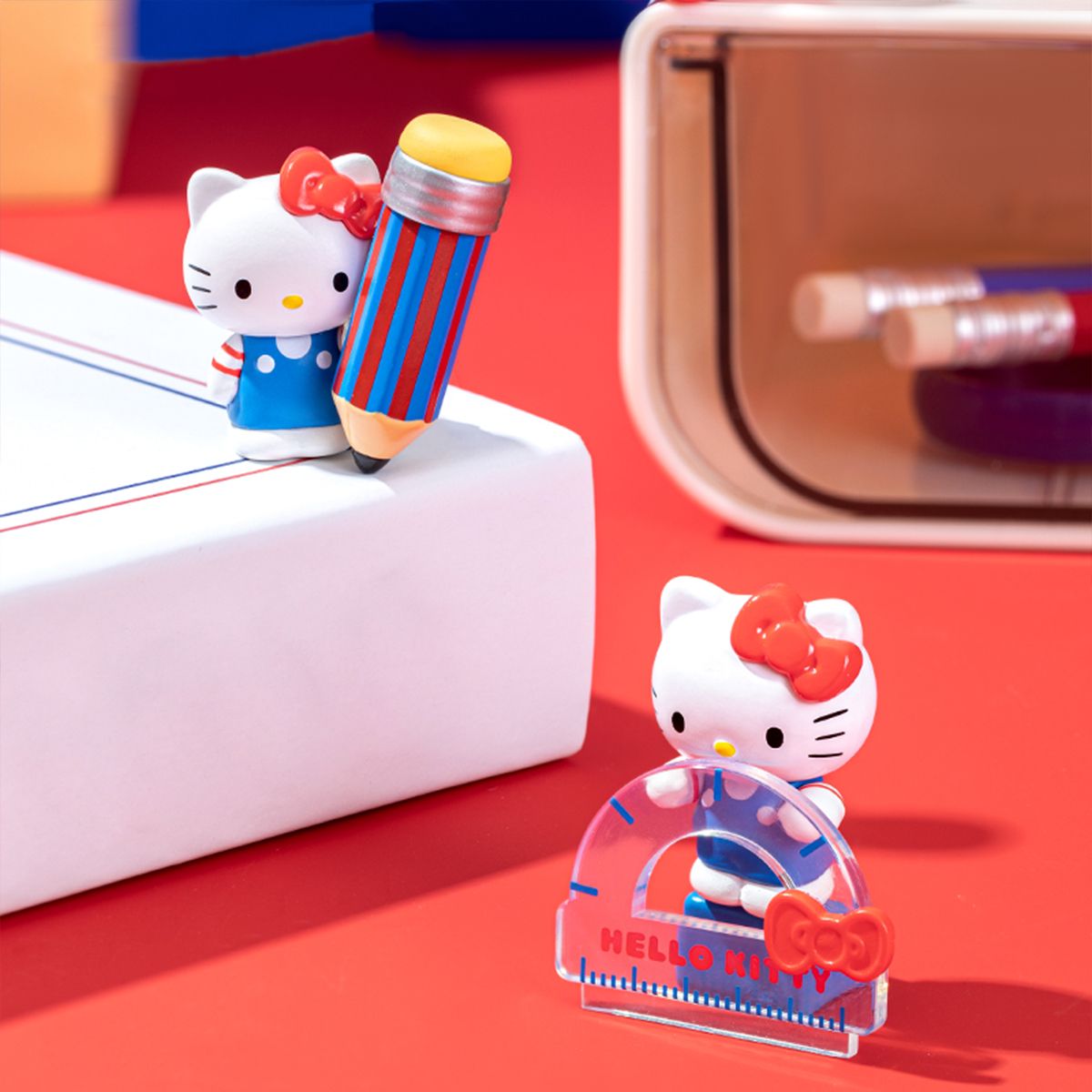 Фигурка-сюрприз Pop Top Hello Kitty – Канцелярские истории  фото 4