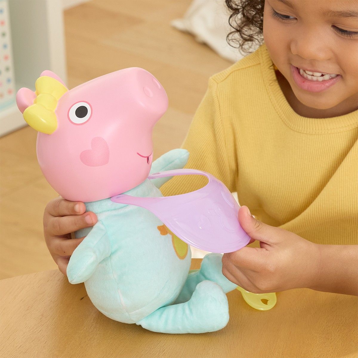 Интерактивная игрушка Peppa – Крошка Эви: хрюшки-обнимашки  фото 4