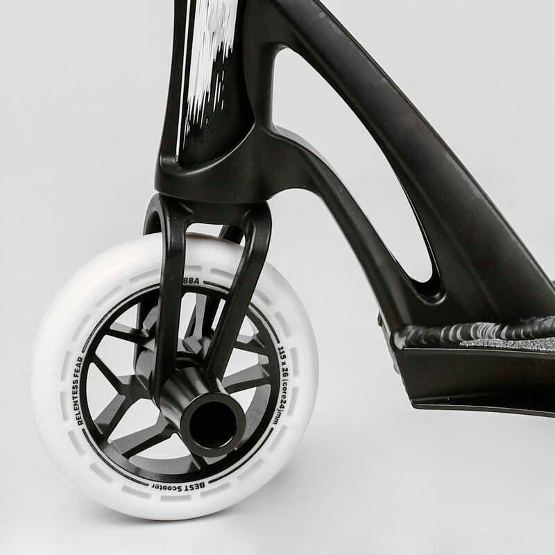 Самокат трюковий "Best Scooter" FEAR, SCS-система, ПЕГІ, алюмінієвий диск та дека, колеса PU, d=115 мм, ширина керма 58 см фото 5 Самокат трюковий "Best Scooter" FEAR, SCS-система, ПЕГІ, алюмінієвий диск та дека, колеса PU, d=115 мм, ширина керма 58 см фото 5