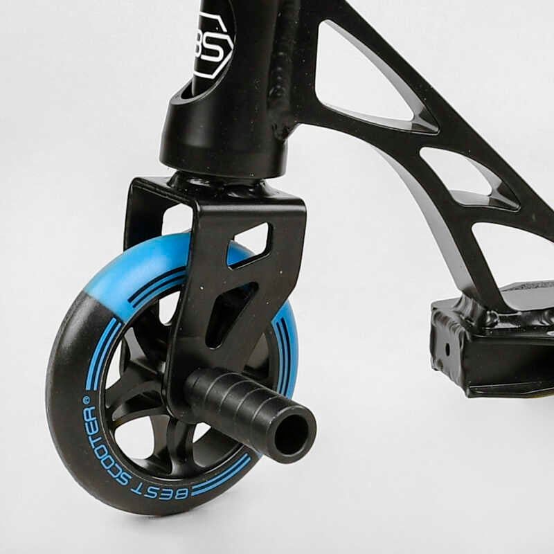 Самокат трюковий "Best Scooter. Reactor" (HIC-система, ПЕГИ, алюмінієвий диск та дека, колеса PU, d=110 мм, ширина керма 55 см) фото 5 Самокат трюковий "Best Scooter. Reactor" (HIC-система, ПЕГИ, алюмінієвий диск та дека, колеса PU, d=110 мм, ширина керма 55 см) фото 5