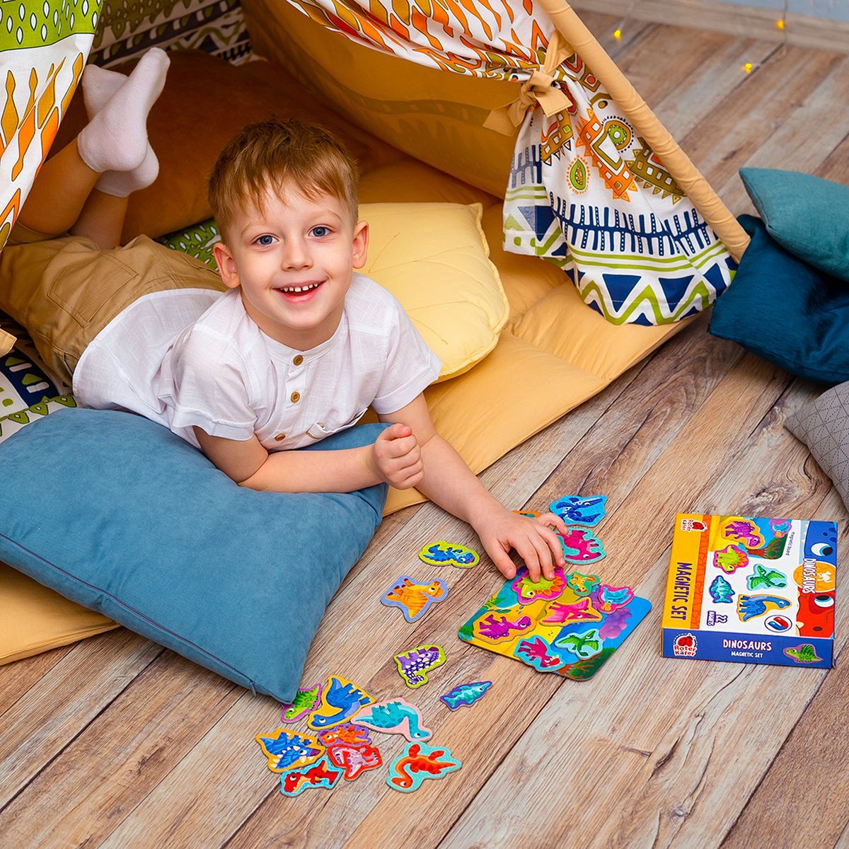 Набор магнитов с доской "Dinosaurs"  фото 5