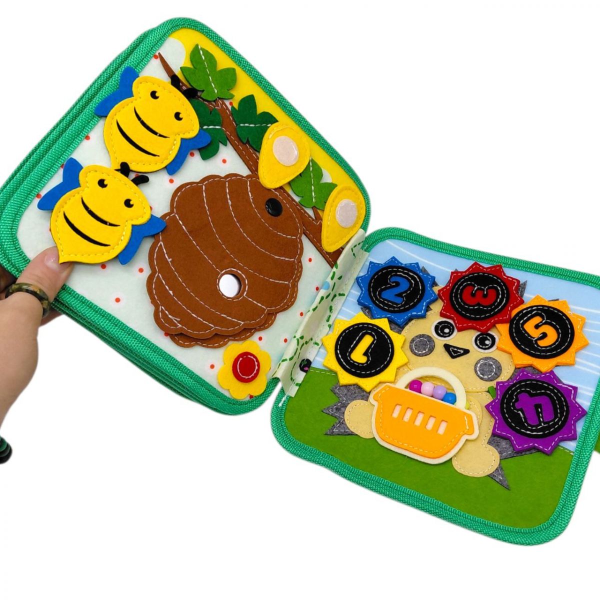Мʼяка книжка бізіборд (фетр, намистини, прозора кишеня, цифри, елементи на липучках та кнопках, овочі, фрукти, комахи)  фото 5