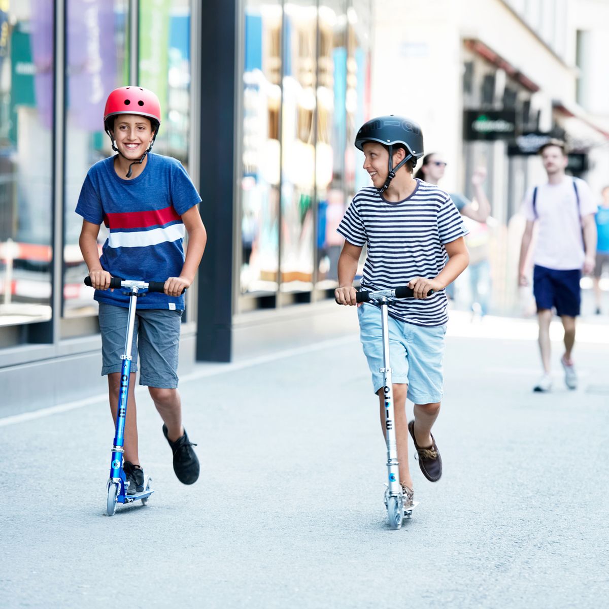 Самокат MICRO серии Sprite – Матовый серебристый  фото 5