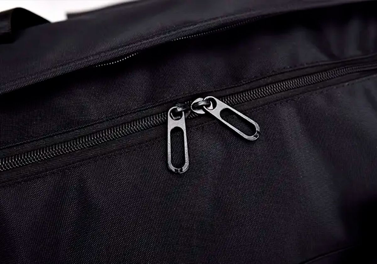 Спортивная сумка EasyFit ActivePack черная  фото 5