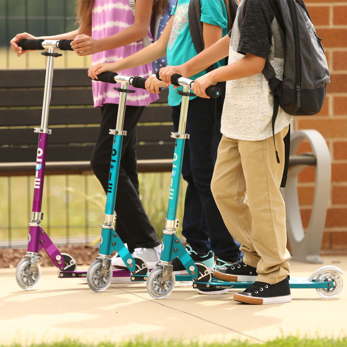 Самокат MICRO серии Sprite LED – Бензин  фото 6