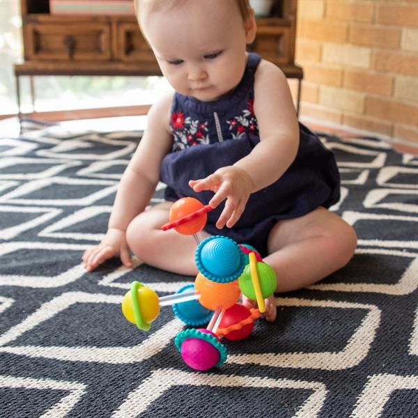 Прорезыватель Fat Brain Toys Wimzle Сенсорные шары  фото 6