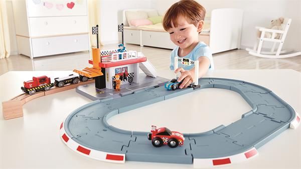 Автотрек Hape, Гоночная трасса и станция  фото 7