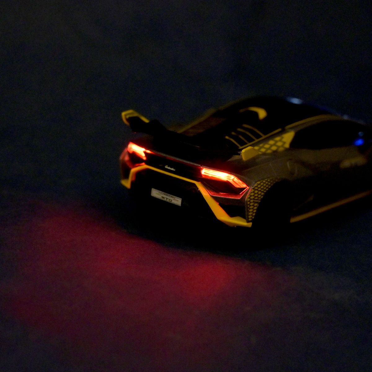 Машина металева АВТОПРОМ 1:32 "Lamborghini STO" на батарейках зі звуком, світлом  фото 7