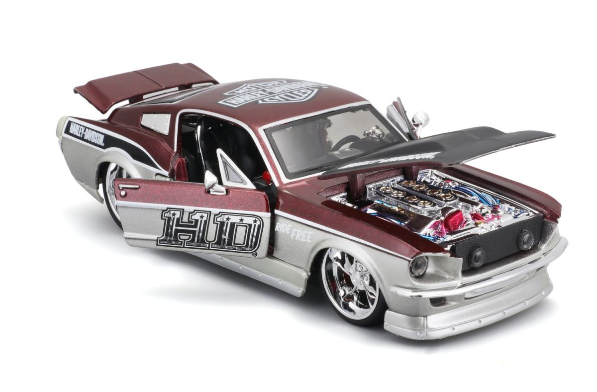 Машинка іграшкова Harley-Davidson 1967 Ford Mustang GT, масштаб 1:24, мет. червоний/срібний  фото 7