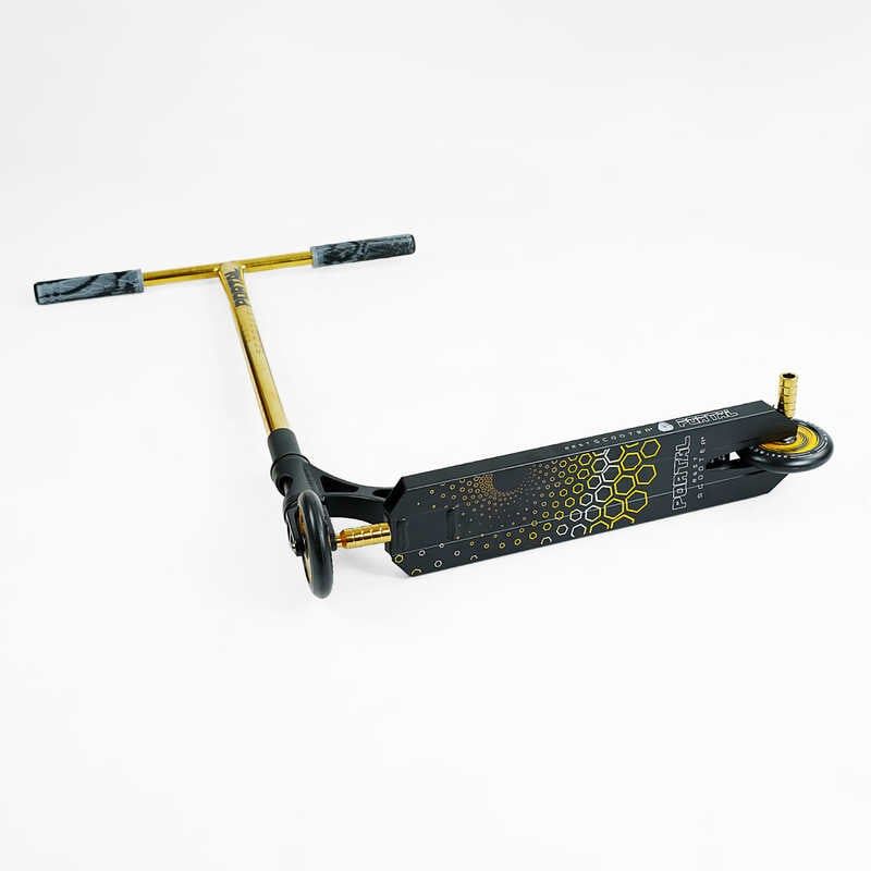 Самокат трюковий "Best Scooter. Portal" (HIC-система, ПЕГИ, алюмінієвий диск та дека, колеса PU, d=120 мм, ширина керма 58 см) фото 8 Самокат трюковий "Best Scooter. Portal" (HIC-система, ПЕГИ, алюмінієвий диск та дека, колеса PU, d=120 мм, ширина керма 58 см) фото 8