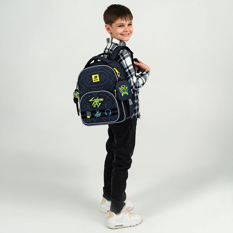 Рюкзак Kite Education каркасный 556 Cyber фото 8 Рюкзак Kite Education каркасный 556 Cyber фото 8