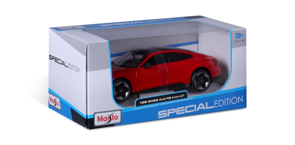 Автомодель в масштабе 1:24 - 2022 Audi RS e-tron GT красный  фото 8