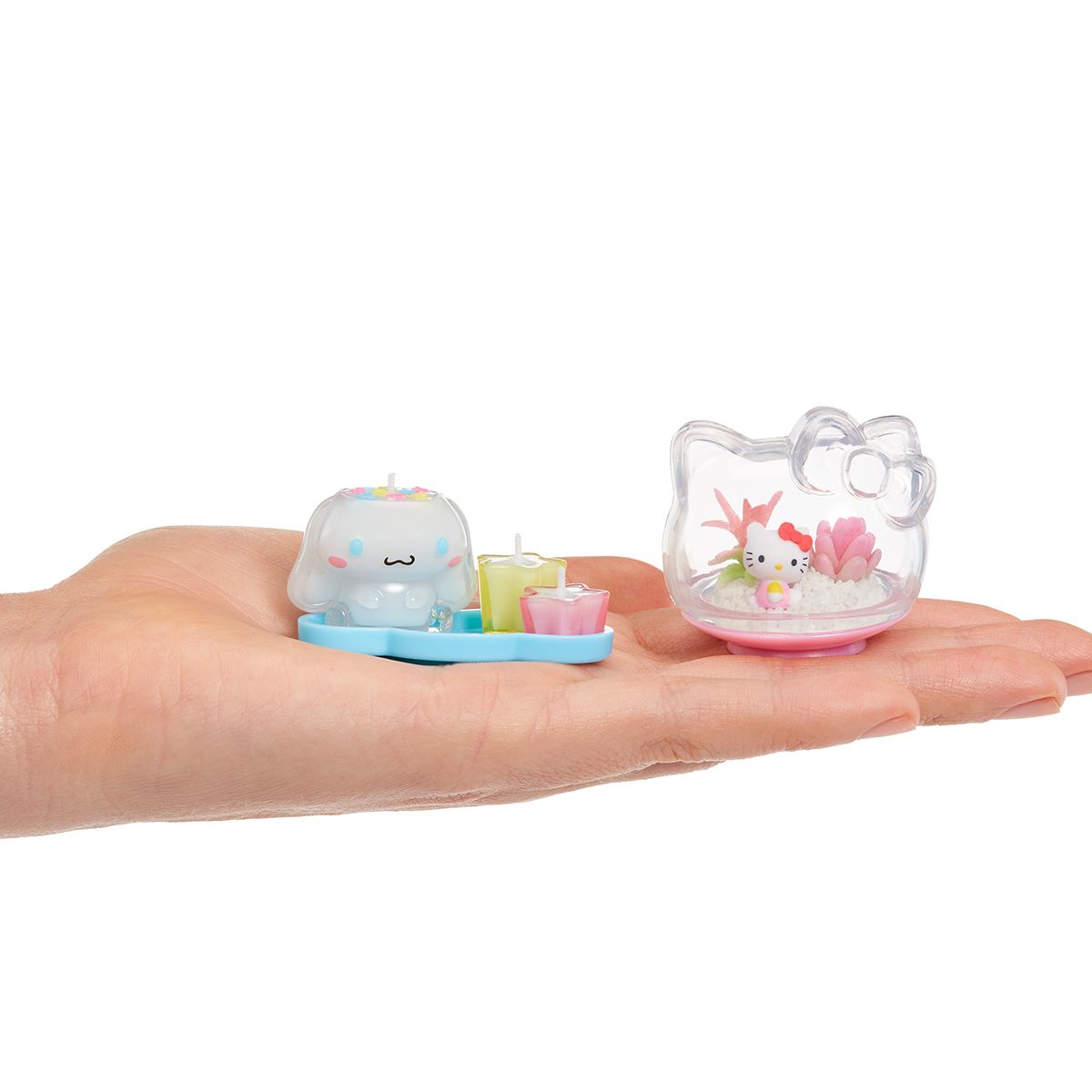 Игровой набор Miniverse серии Sanrio S2 – Создай стиль вместе с Хеллоу Китти и друзьями  фото 9