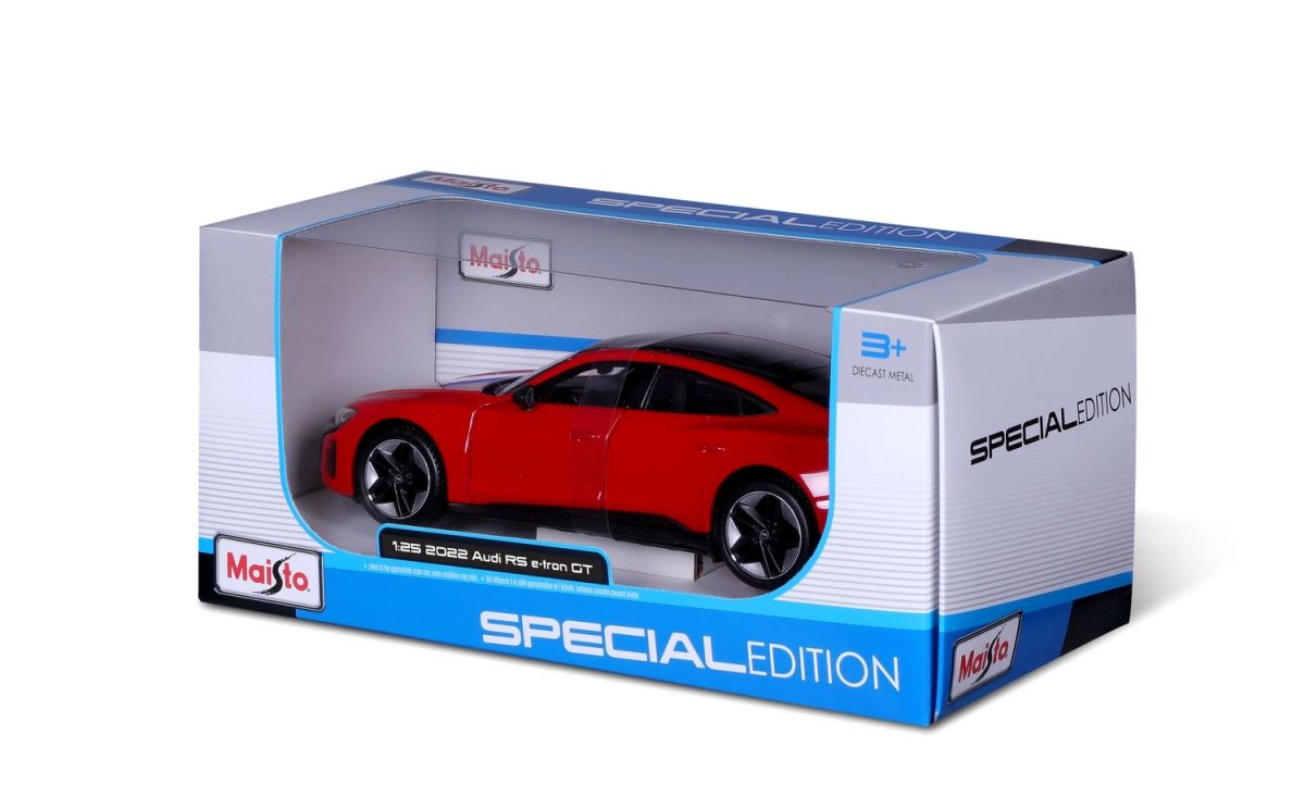 Автомодель в масштабе 1:24 - 2022 Audi RS e-tron GT красный  фото 9