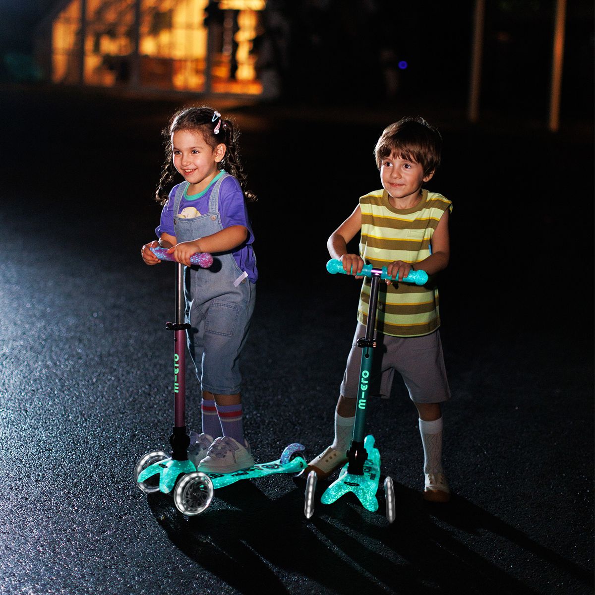 Самокат MICRO складний серії Mini Deluxe Foldable Orion Glow LED – Синій  фото 9