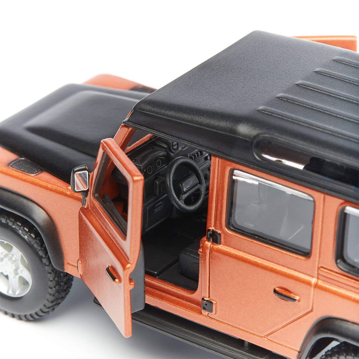 Автомодель - Land Rover Defender 110 (1:32)  фото 9